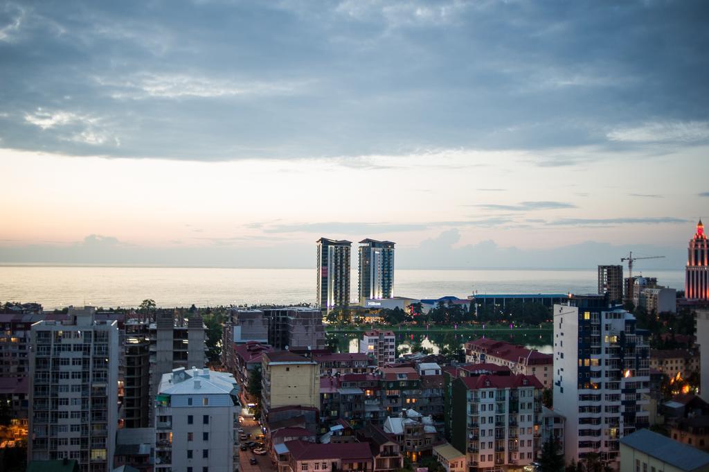 Apartment On Takaishvili Batumi Exterior foto